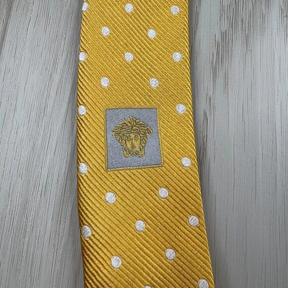 Versace Mens Yellow White Polka Dot Pointed 100% Pure Silk Necktie 59x3 Inches - Picture 9 of 14